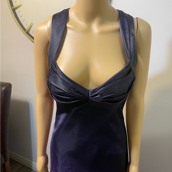 Onyx gown size 10 - Picture 2 of 5